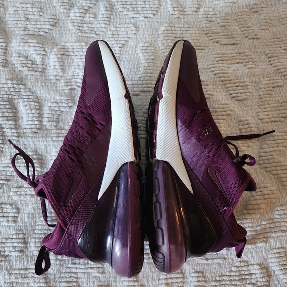 ❤️SOLD❤️ Nike Air max 270 Bordeaux Wine - Picture 4 of 11